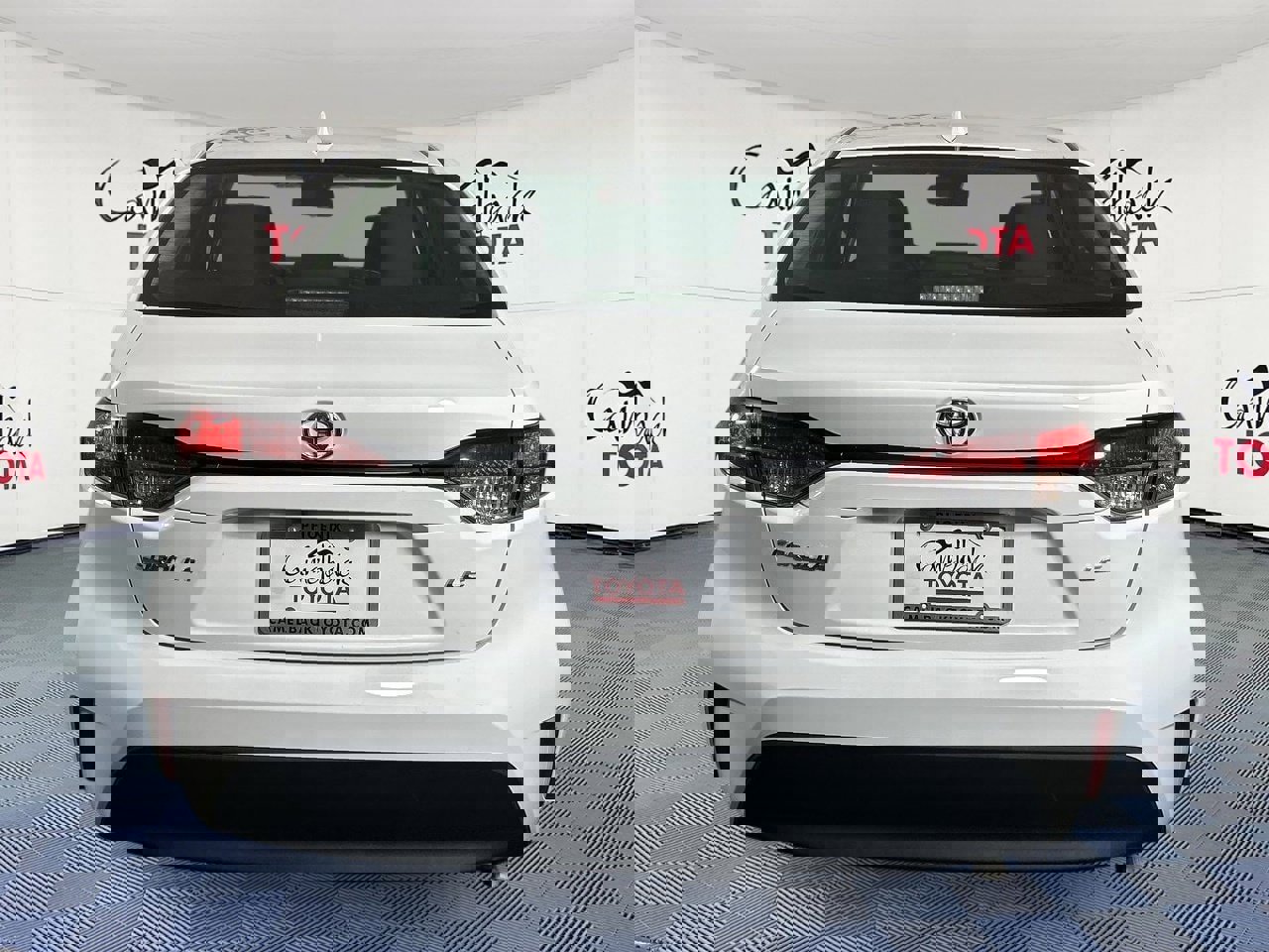 Used 2024 Toyota Corolla LE image 7