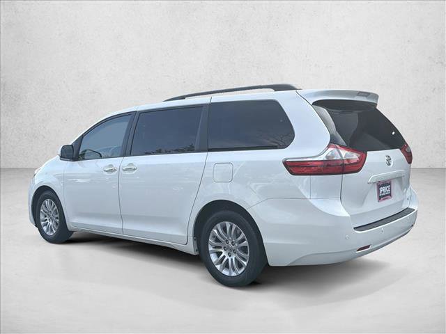 Used 2017 Toyota Sienna XLE Premium image 8