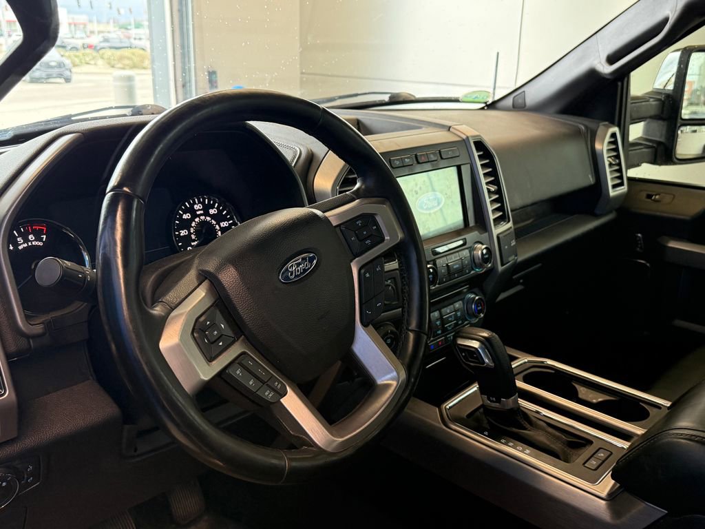 Used 2017 Ford F150 Platinum w/ Equipment Group 701A Luxury image 18