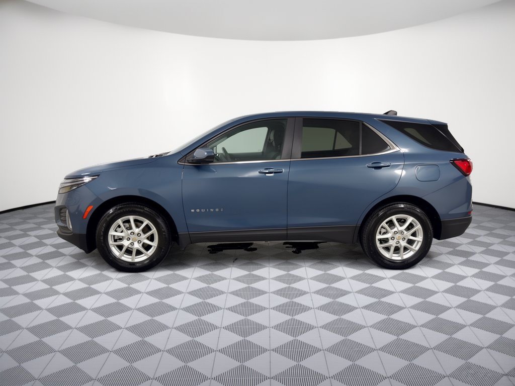 Used 2024 Chevrolet Equinox LT FWD image 2