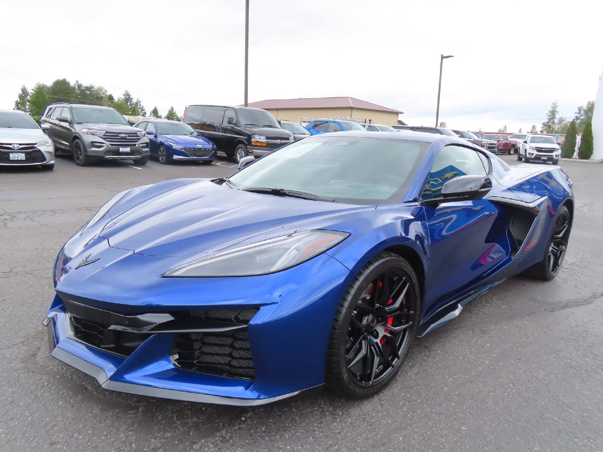 New 2027 Chevrolet Corvette Z06 RWD image 3