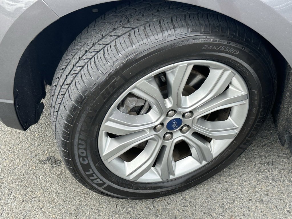 Used 2022 Ford Edge Titanium image 33