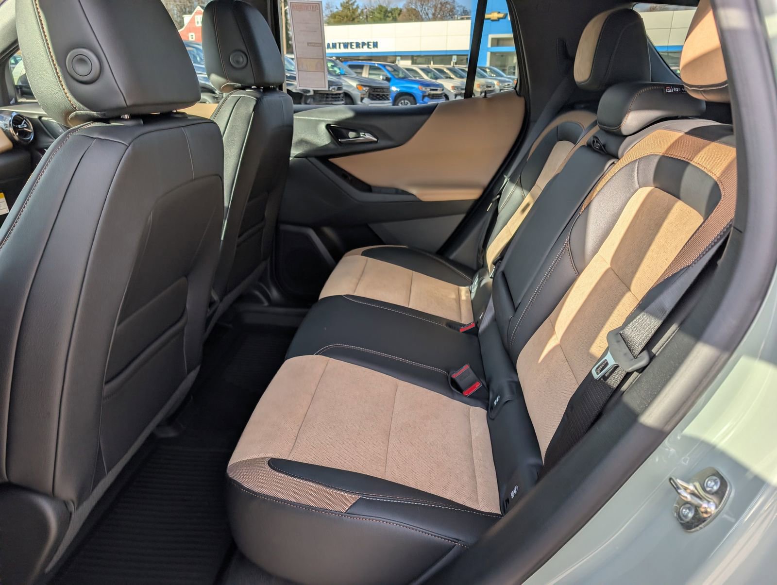 New 2026 Chevrolet Equinox ACTIV w/ Safety and Technology Package image 12