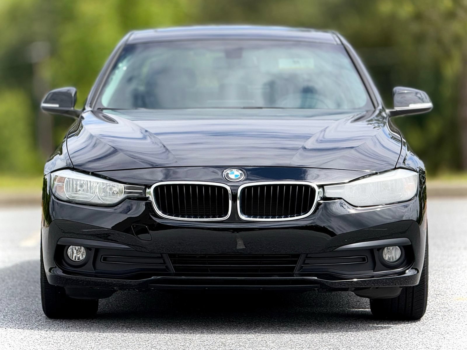 Used 2016 BMW 320i Sedan RWD image 3