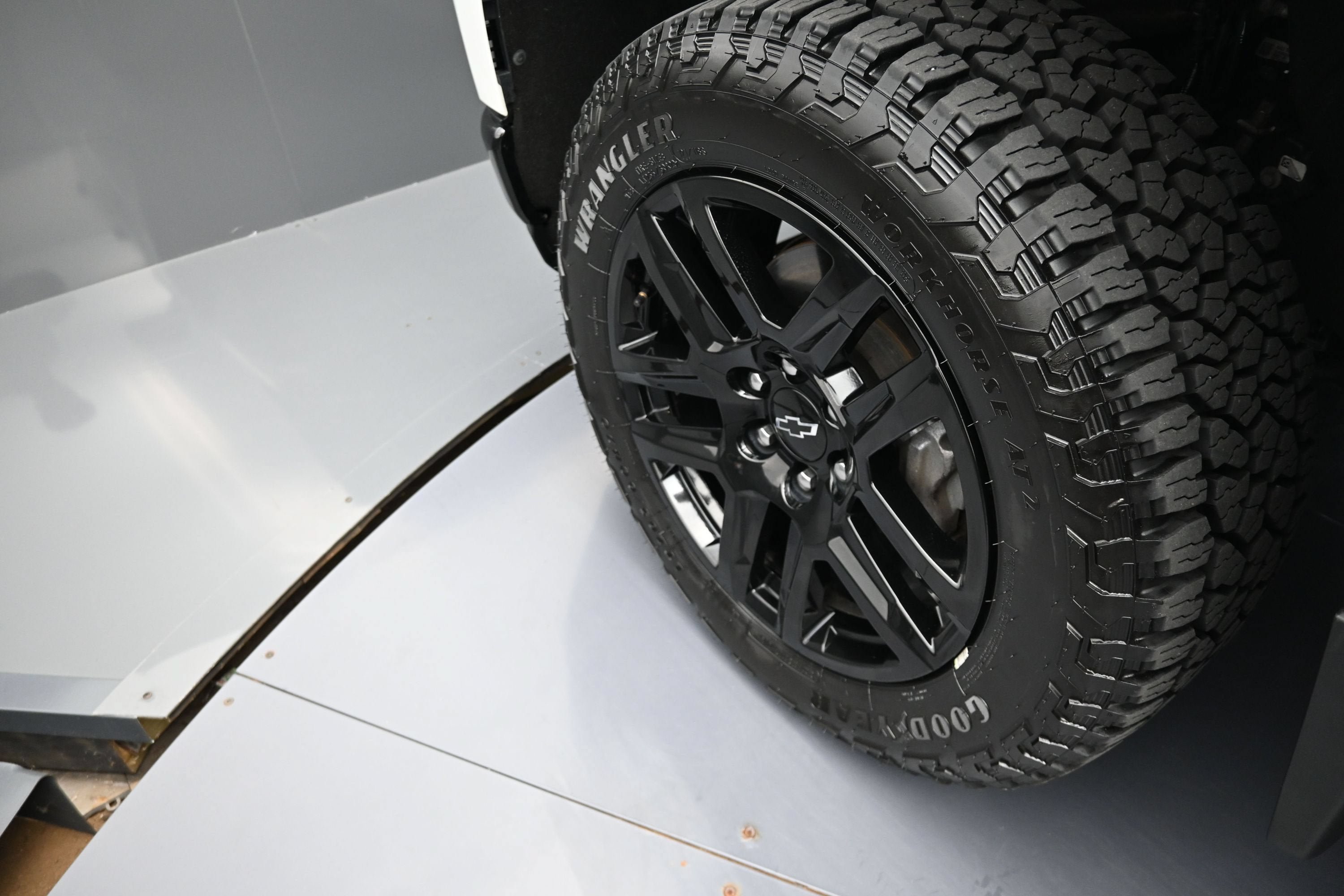 Used 2022 Chevrolet Silverado 1500 Custom Trail Boss w/ LPO, Dark Essentials Package AWD/4WD image 29