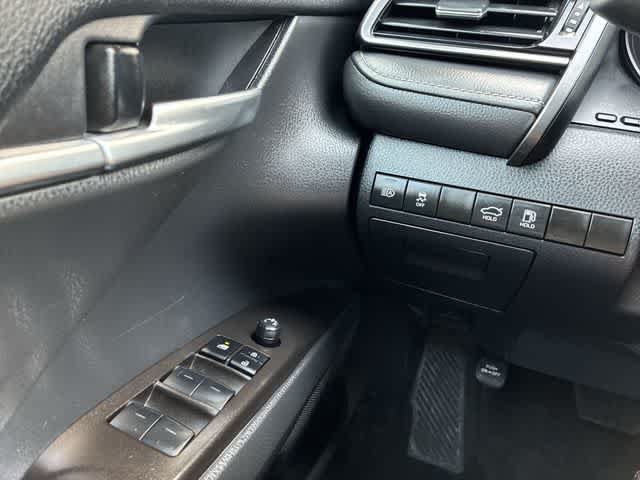 Used 2024 Toyota Camry SE FWD image 39
