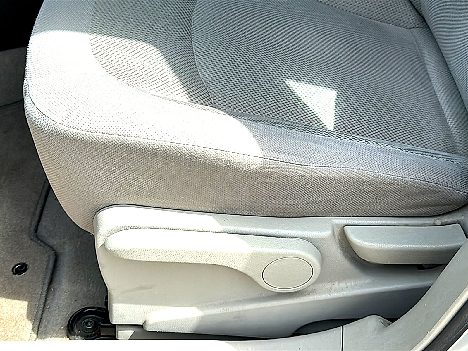 Used 2013 Nissan Rogue S FWD image 15