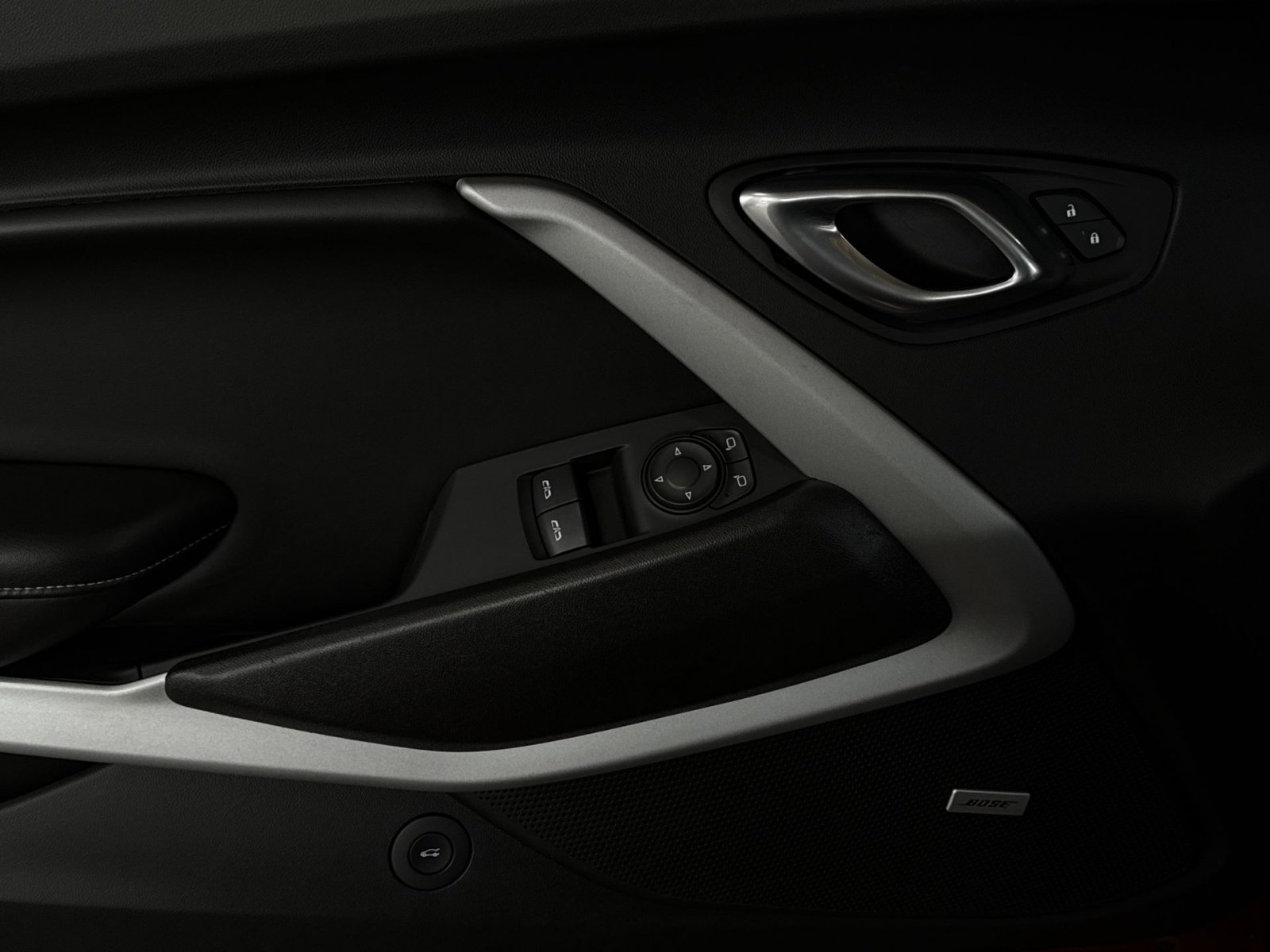 Used 2018 Chevrolet Camaro LT w/ RS Package image 15