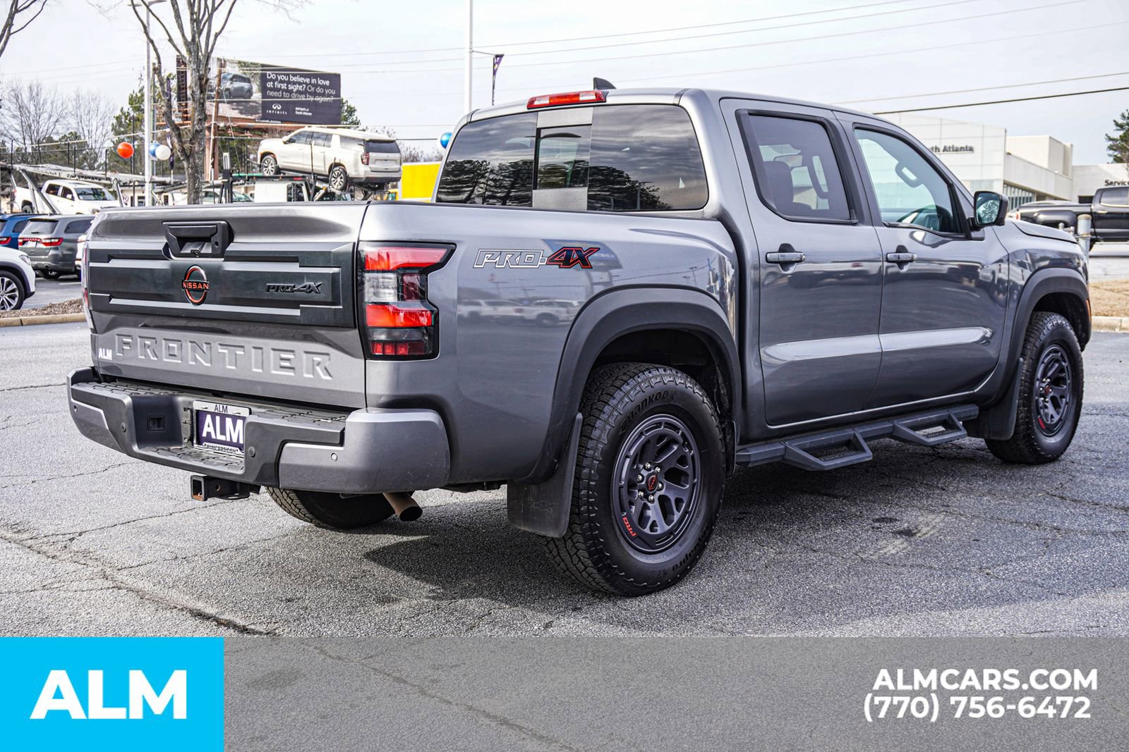 Used 2025 Nissan Frontier PRO-4X w/ Pro Convenience Package image 6