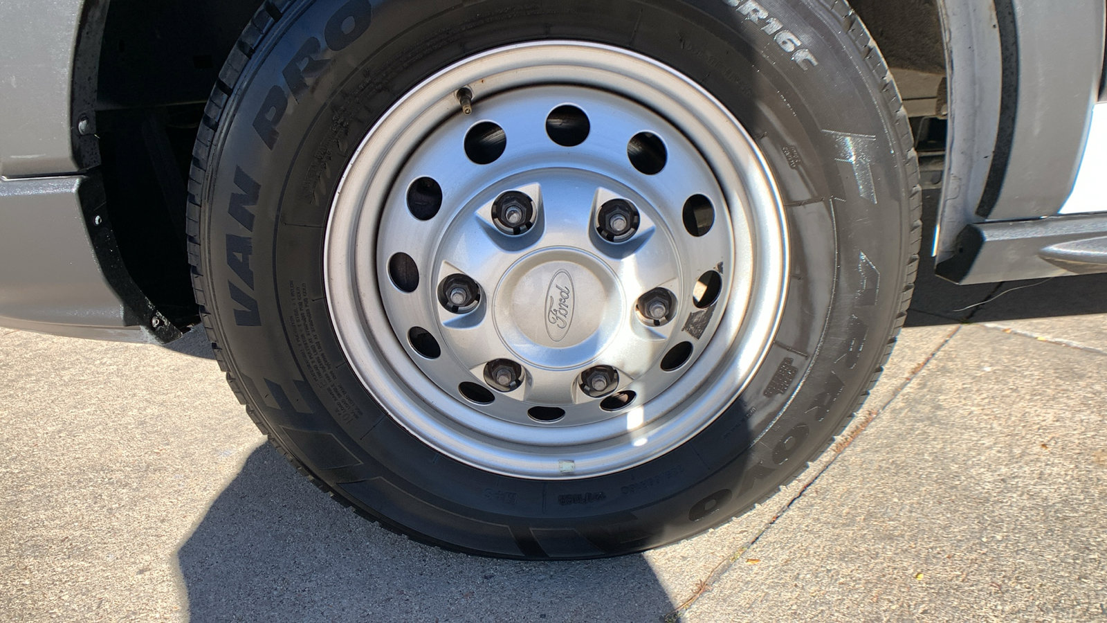 Used 2023 Ford Transit 250 Medium Roof AWD w/ Load Area Protection Package image 7