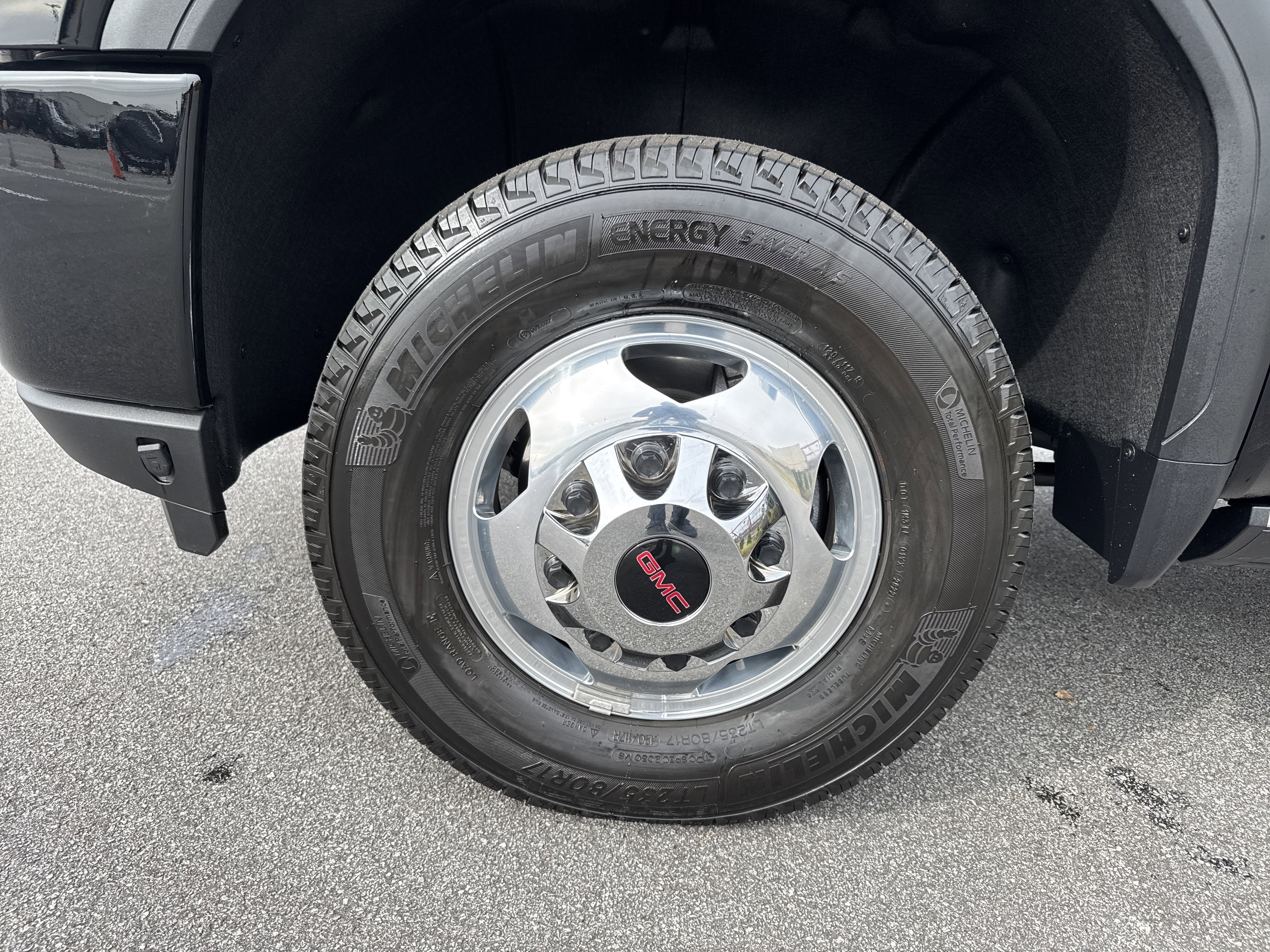 Used 2023 GMC Sierra 3500 Denali w/ Denali Ultimate Package image 13