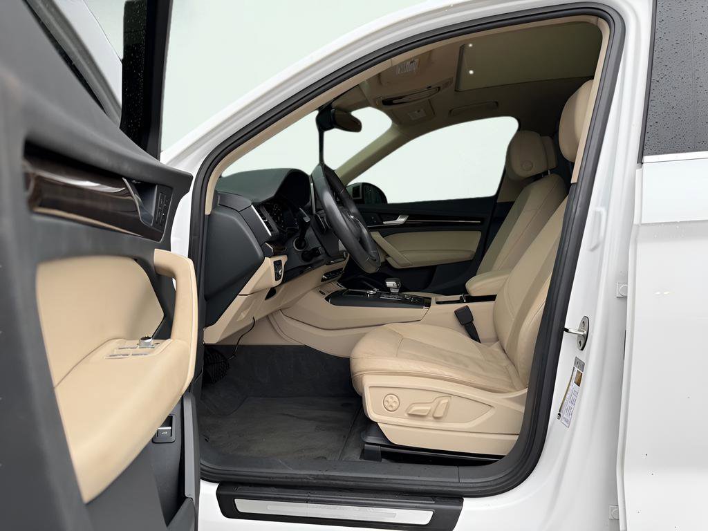 Used 2018 Audi Q5 2.0T Premium Plus w/ Premium Plus Package image 17