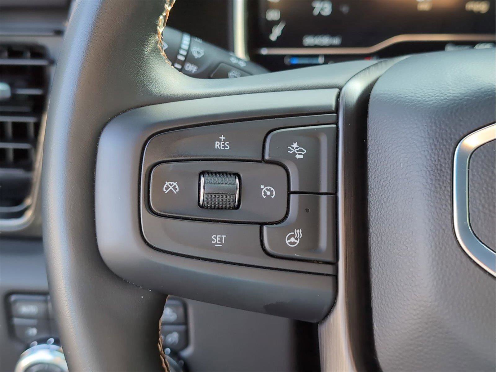 Used 2024 GMC Sierra 2500 AT4 w/ Technology Package AWD/4WD image 28