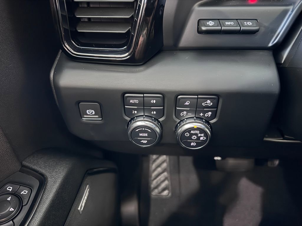 Certified 2023 GMC Sierra 1500 AT4 w/ AT4 Premium Package image 24