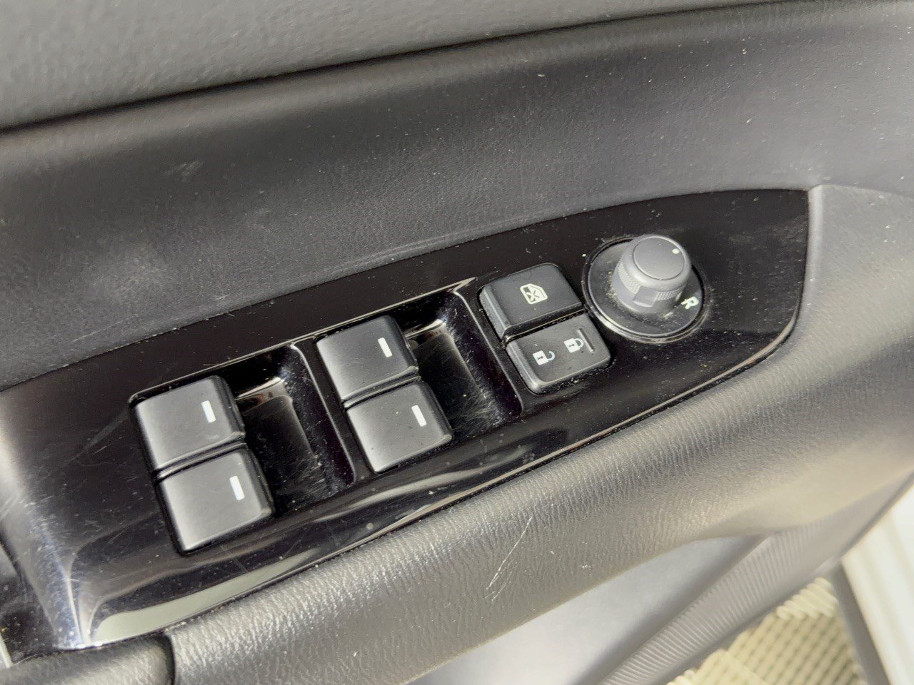 Used 2025 MAZDA CX-5 AWD 2.5 S w/ Select Package image 15