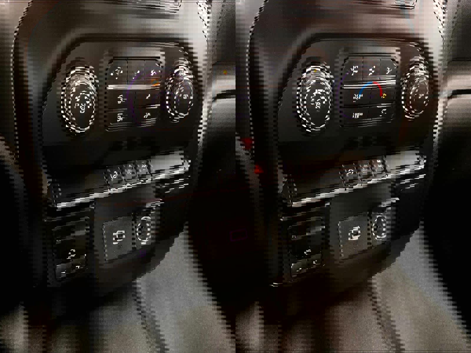 Used 2019 Chevrolet Silverado 1500 Custom w/ Custom Value Package image 25