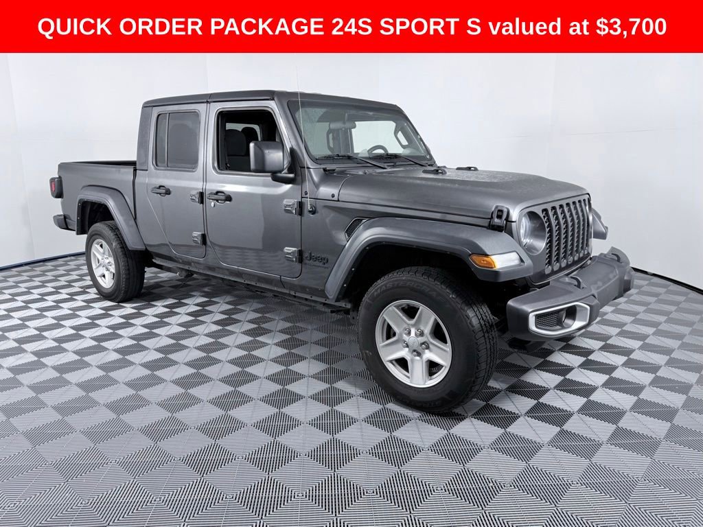 Used 2023 Jeep Gladiator Sport image 2