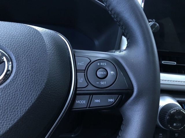 Used 2023 Toyota RAV4 Limited image 26