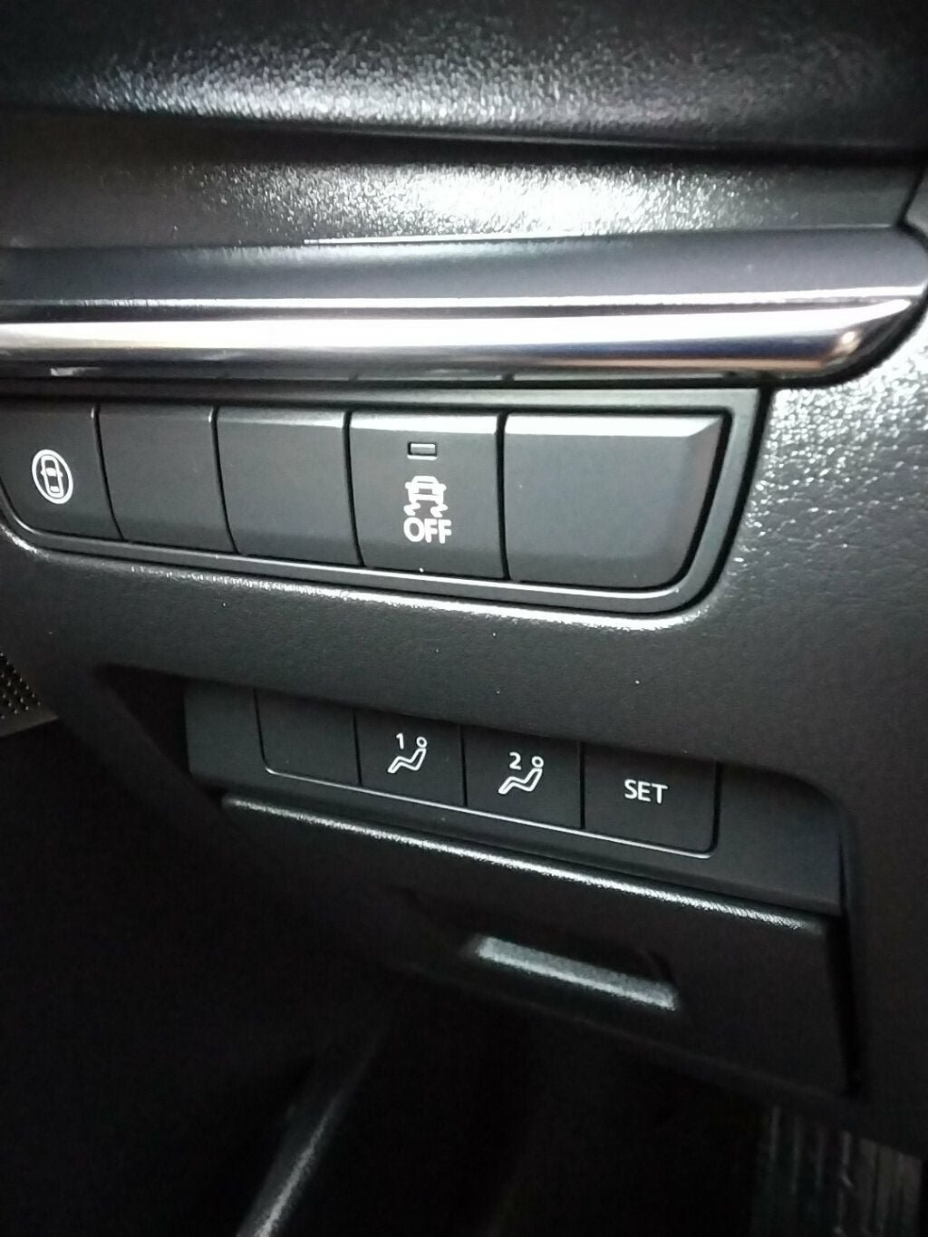 Used 2019 MAZDA MAZDA3 Hatchback w/ Preferred Package FWD image 24