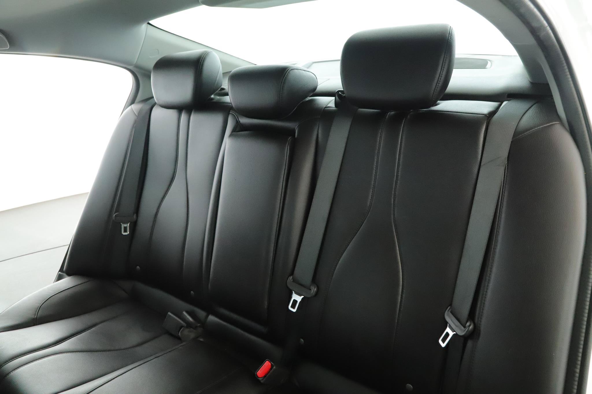 Used 2019 Acura ILX FWD image 5