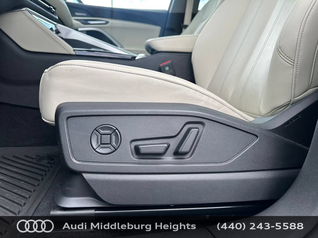 Certified 2025 Audi Q5 Premium w/ Premium Plus AWD/4WD image 15
