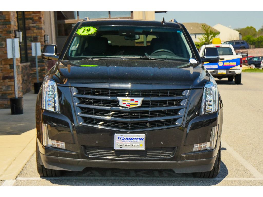 Used 2019 Cadillac Escalade Luxury w/ Escalade Sport Edition AWD/4WD image 8