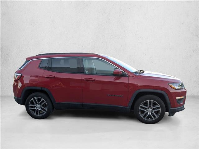 Used 2019 Jeep Compass Latitude FWD image 4