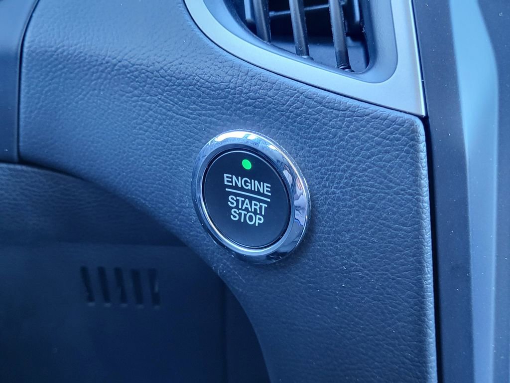 Used 2022 Ford Edge SE w/ Black Appearance Package image 19