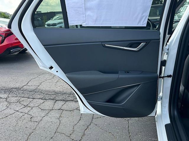 New 2025 Kia Niro EX image 24