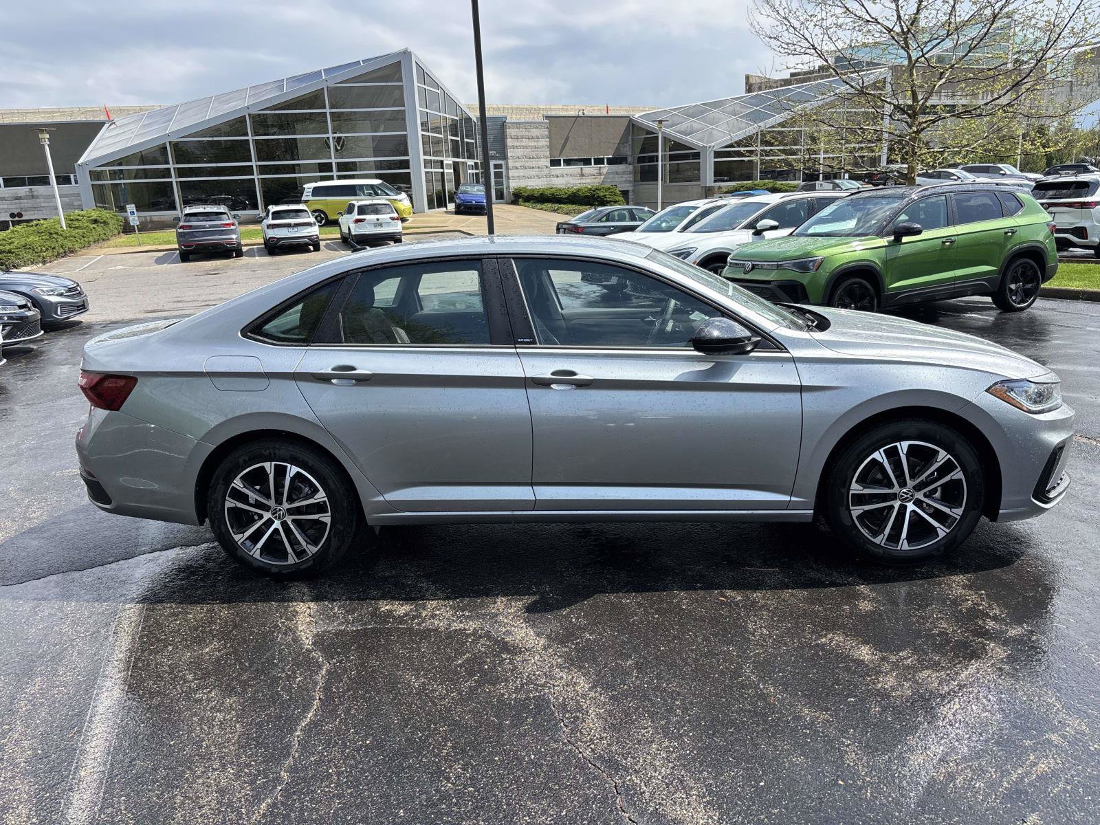 New 2026 Volkswagen Jetta Sport FWD image 4