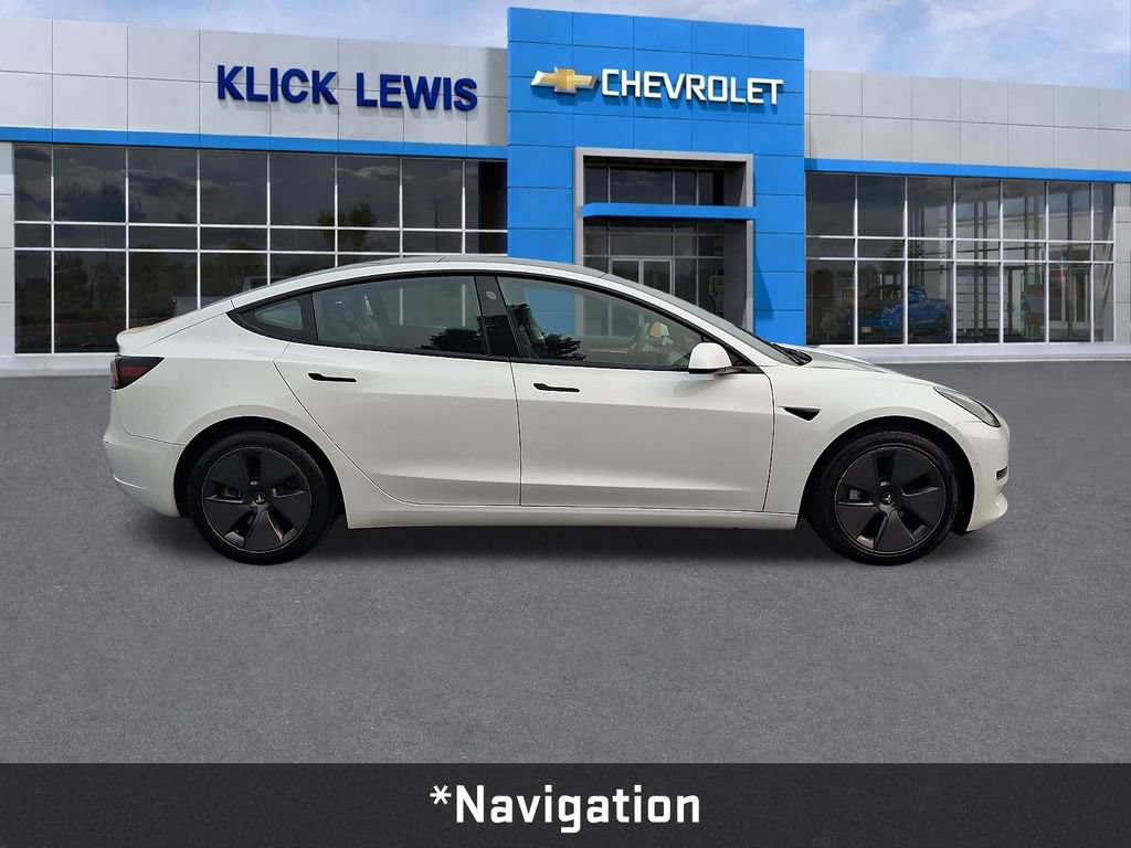 Used 2023 Tesla Model 3 Standard Range RWD image 9