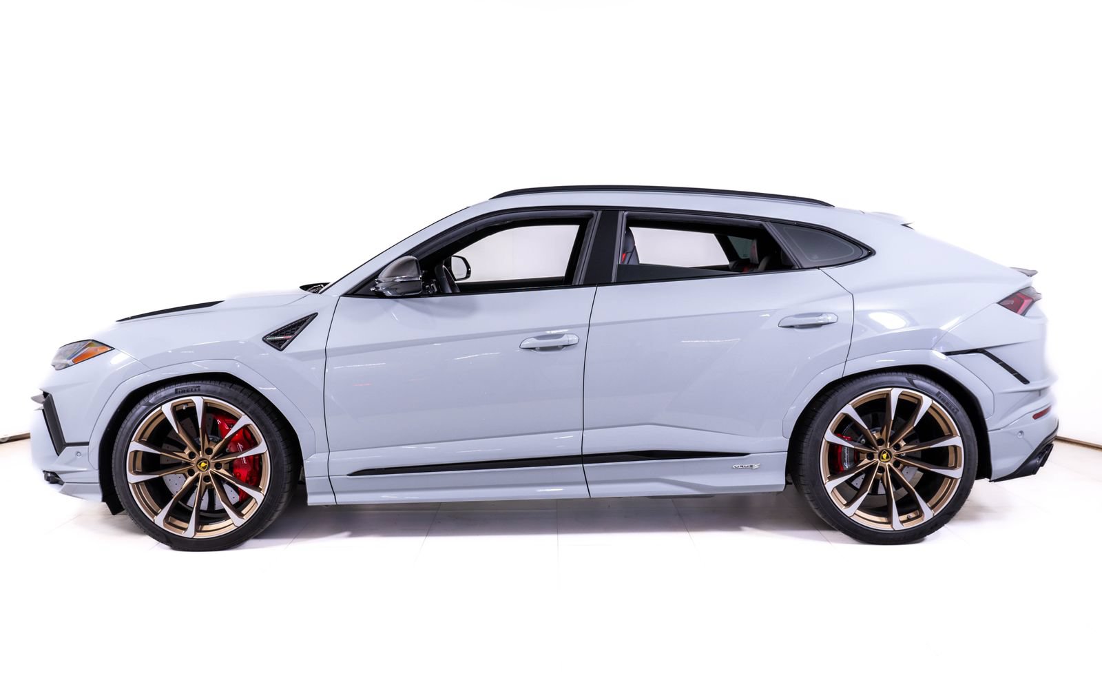 Used 2023 Lamborghini Urus S AWD/4WD image 2