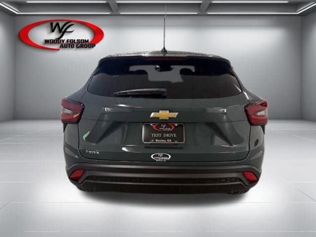 New 2026 Chevrolet Trax LS w/ LS Convenience Package FWD image 7