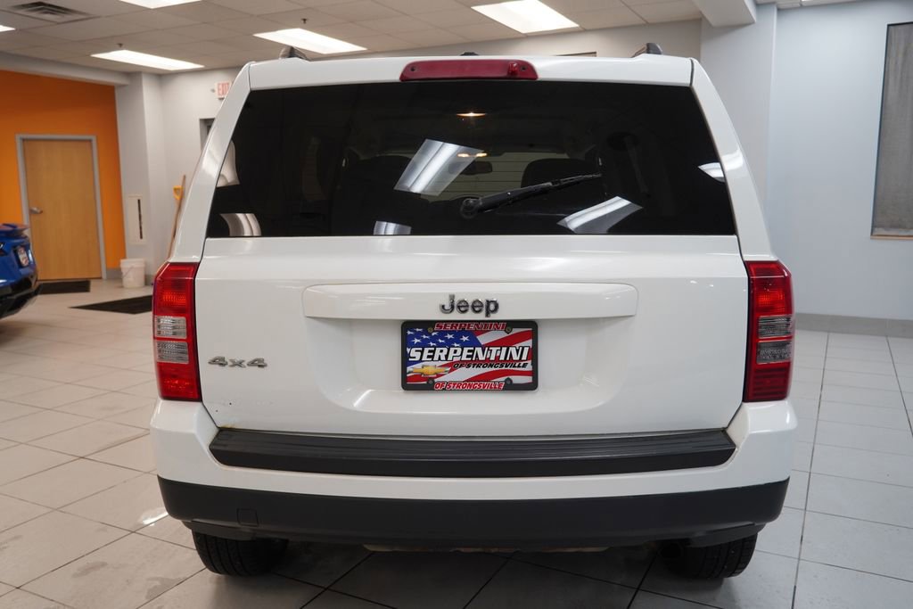 Used 2014 Jeep Patriot Latitude image 11