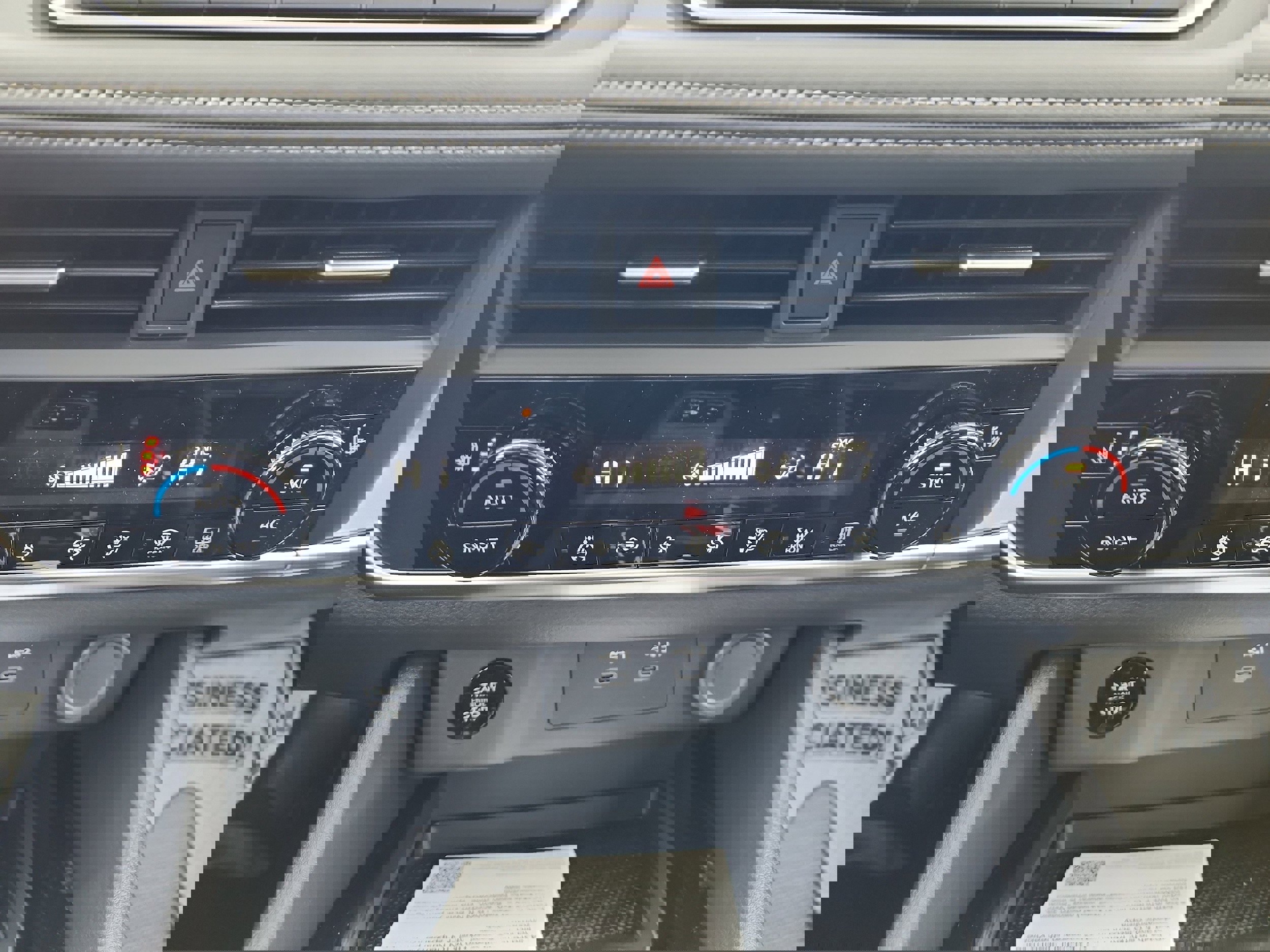 New 2026 Nissan Rogue Platinum image 16