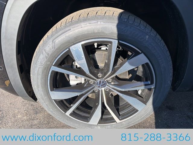 New 2026 Volkswagen Atlas SEL Premium R-Line image 31