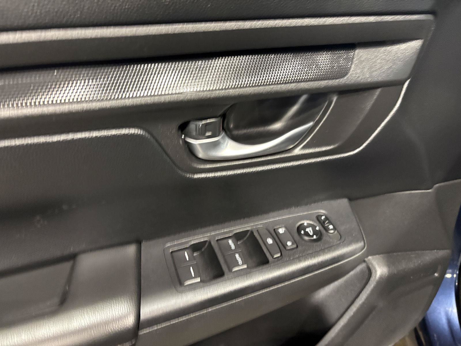 Used 2024 Honda CR-V EX image 11