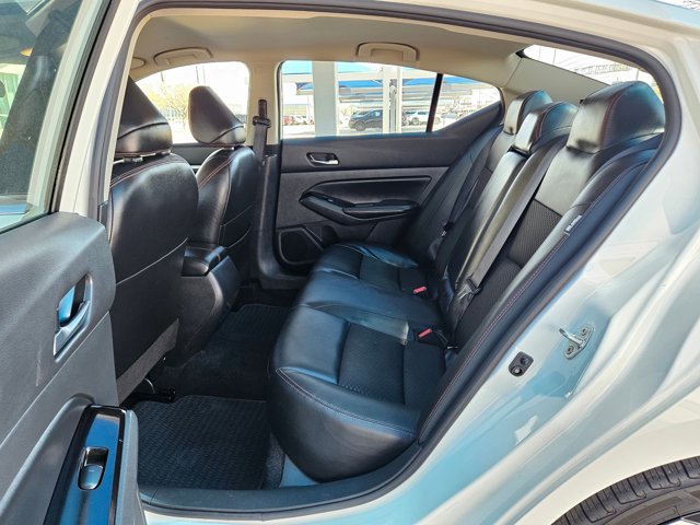 Used 2024 Nissan Altima 2.5 SR image 17