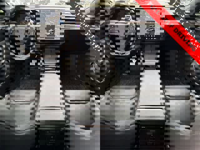 Used 2021 Tesla Model S Plaid image 2