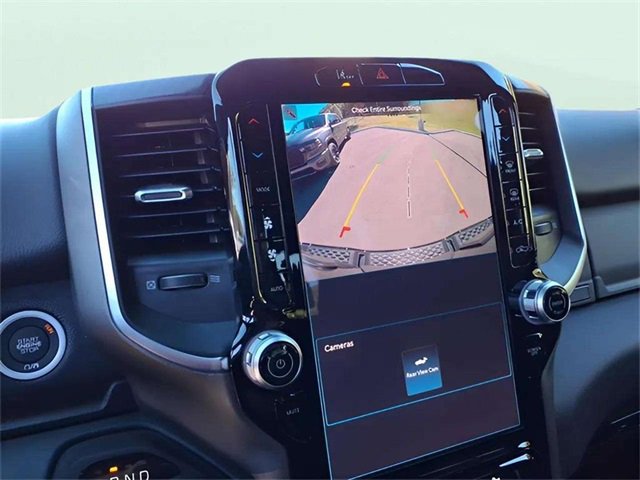 New 2026 RAM 1500 4x4 Crew Cab image 17