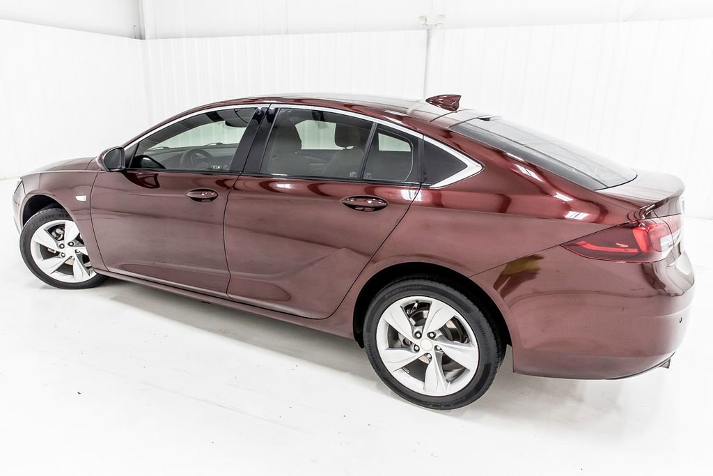 Used 2019 Buick Regal Preferred w/ Driver Confidence Package I image 4