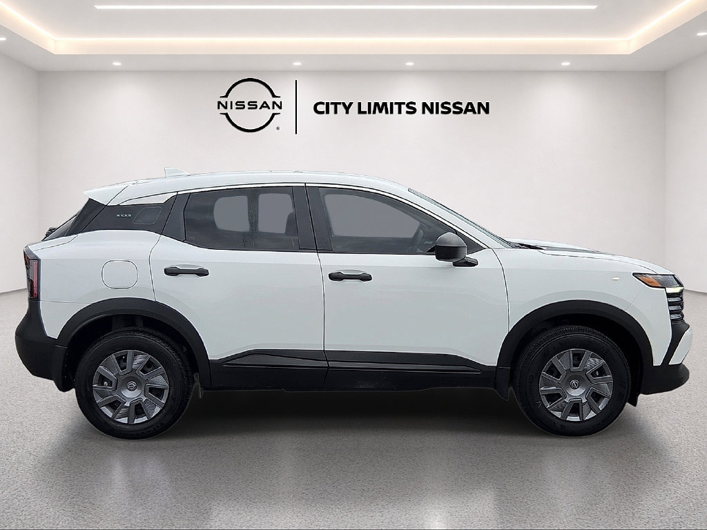 Used 2025 Nissan Kicks S FWD image 6