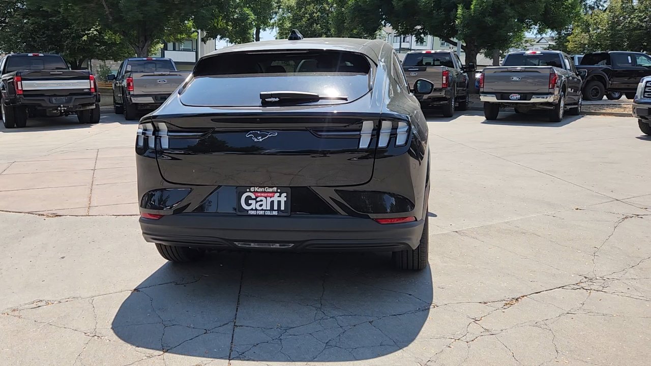 New 2025 Ford F350 Lariat w/ FX4 Off-Road Package image 7