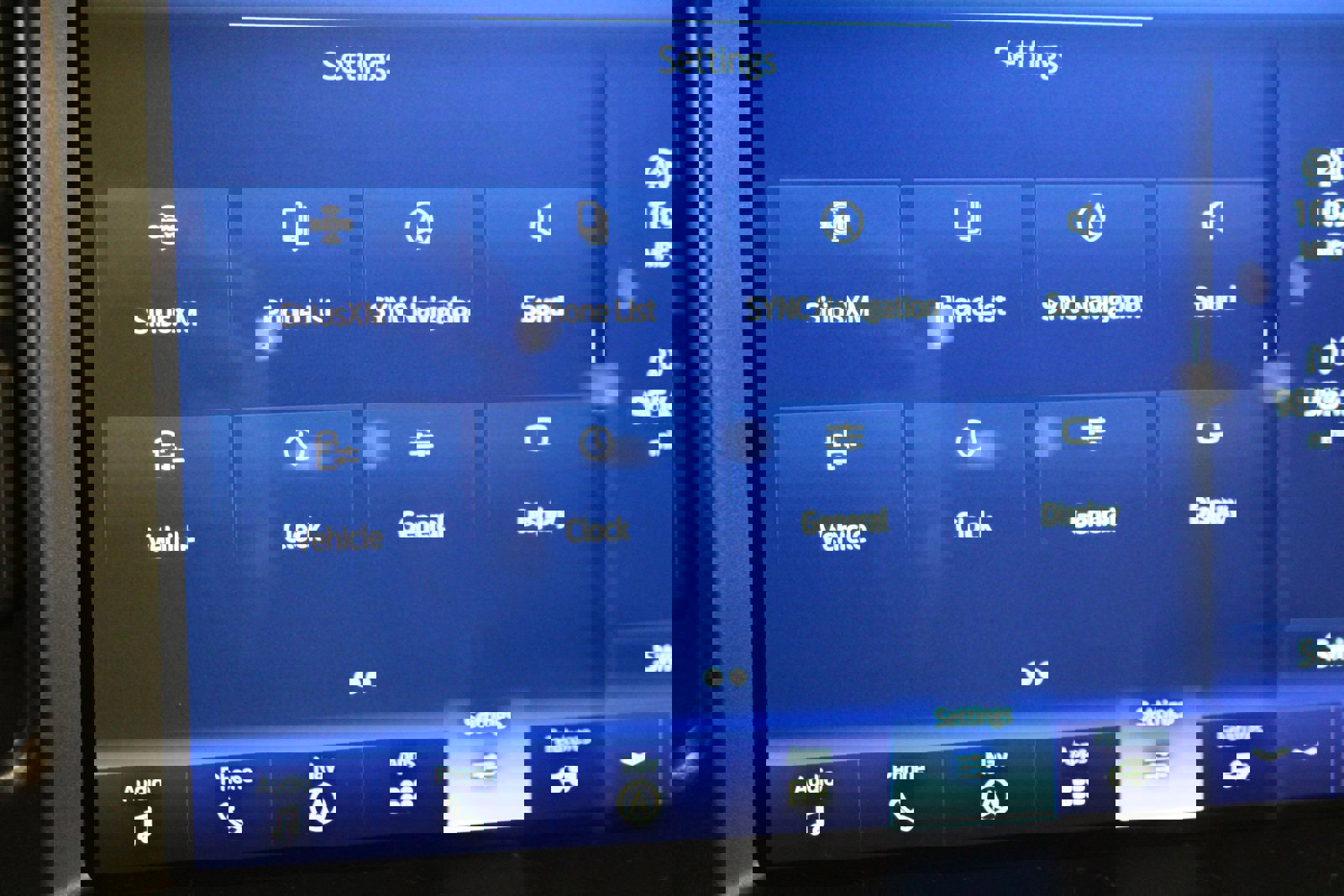 Used 2023 Ford Bronco Badlands image 24