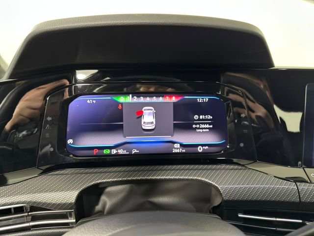 Used 2024 Volkswagen Golf R image 21