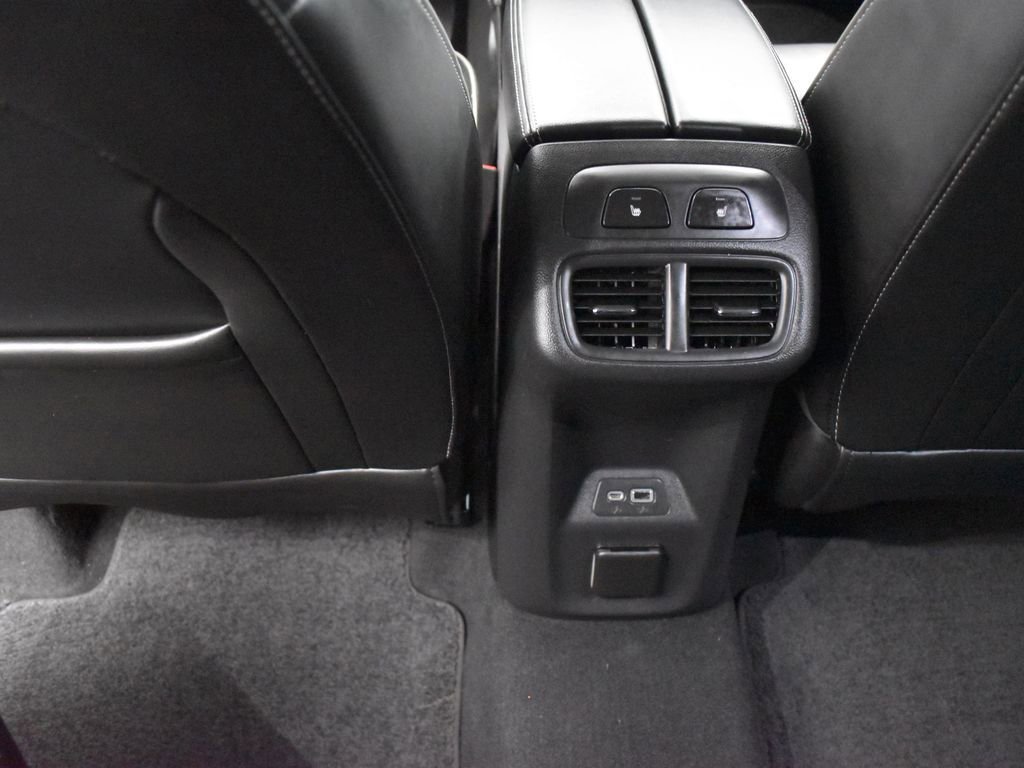 Used 2022 Buick Envision Avenir w/ Technology Package II FWD image 23