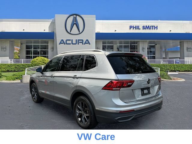 Used 2022 Volkswagen Tiguan SE w/ Panoramic Sunroof Package AWD/4WD image 6