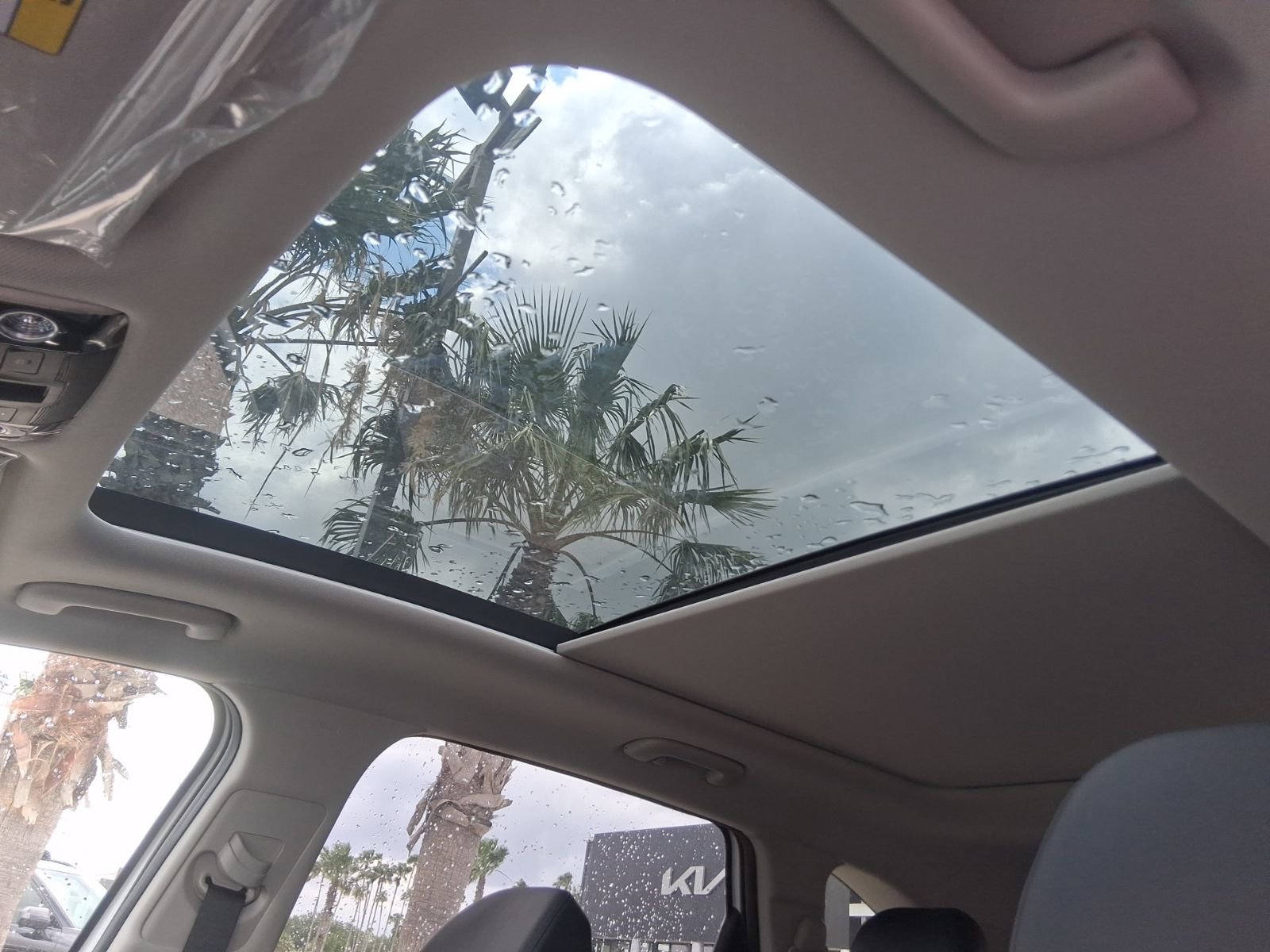 New 2026 Kia Sorento S w/ S Panoramic Sunroof Package FWD image 13