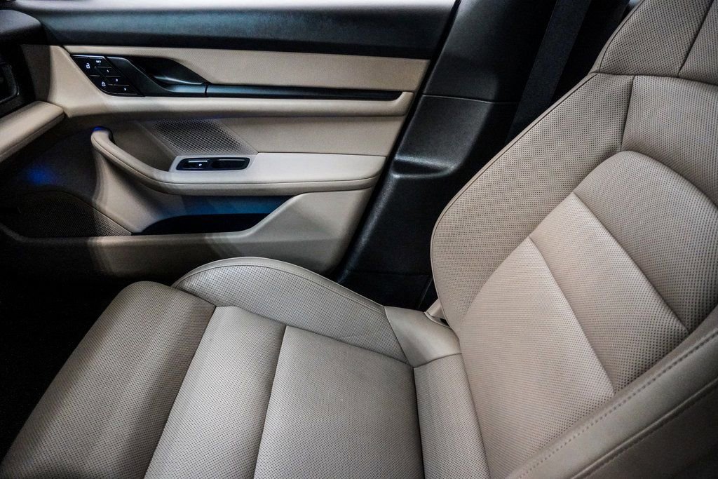 Used 2022 Porsche Taycan 4 Cross Turismo image 43