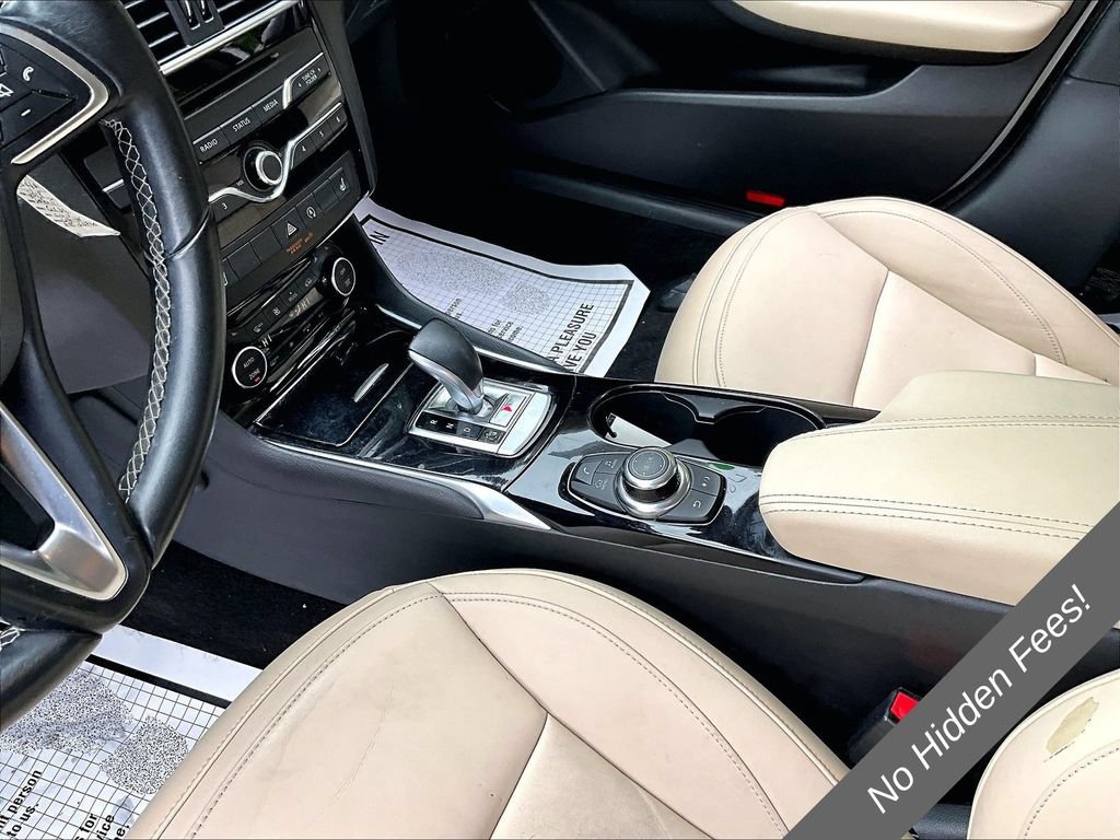 Used 2018 INFINITI QX30 AWD image 12